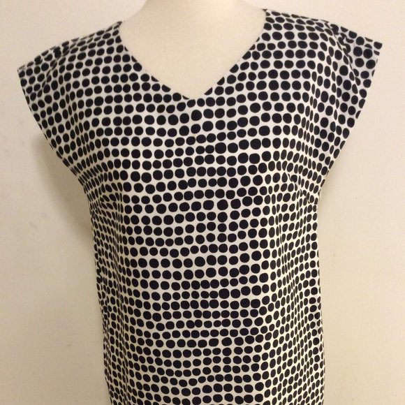 Ponnari Dress - Picture 3 of 16